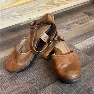 b.o.c. Brown Leather Wedges